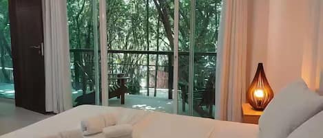 Premium Apartment, 1 Double Bed | Free WiFi, bed sheets