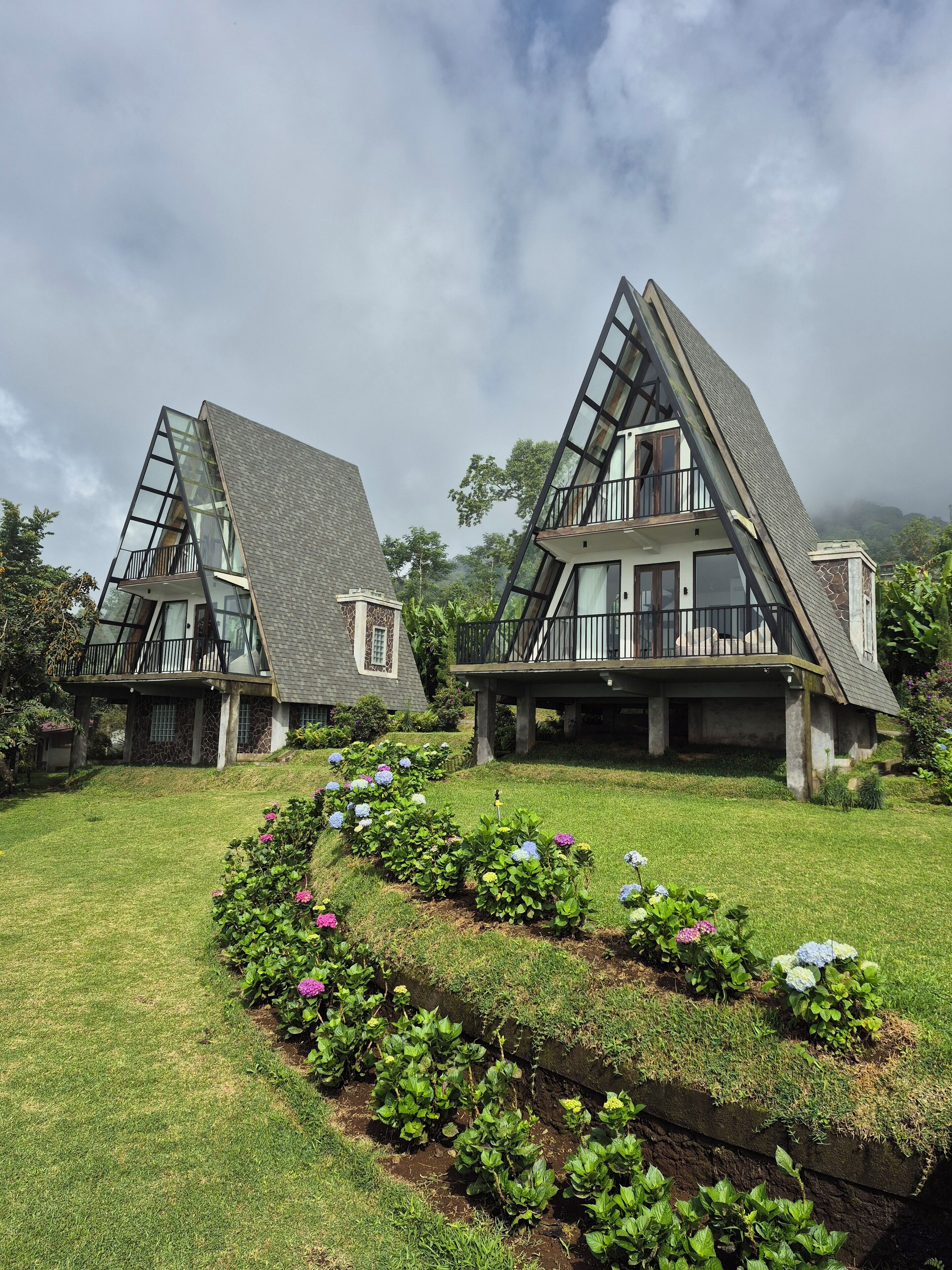 มินิบาร์, โต๊ะทำงาน, Wi-Fi ฟรี