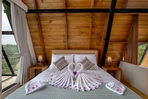 Minibar, desk, free WiFi - Tamblingan Village (Munduk)