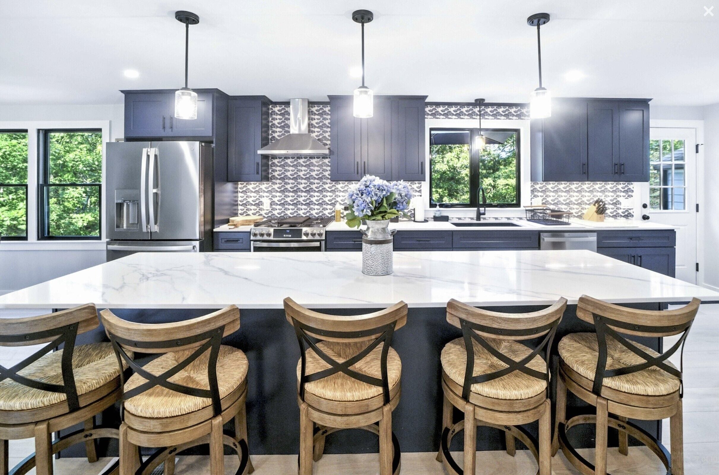 ثلاجة، ميكروويف، فرن، موقد طهي مسطح