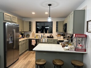 Fridge, microwave, oven, stovetop - The Dragonfly in the Pines | Winter Peace & Pines  Long Stays Welcome (Michigan City)