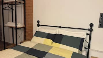 Bügeleisen/Bügelbrett, WLAN, Bettwäsche