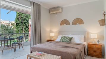 Iron/ironing board, WiFi