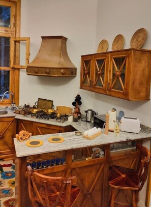 Refrigerador y microondas 