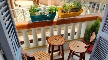 Deluxe Suite, Balcony, City View | Balcony