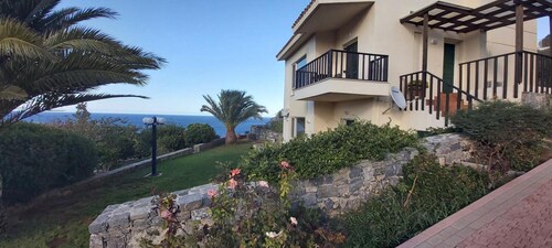 Villa 'Stella Ioannis' avec vue sur la mer, Wi-Fi et climatisation