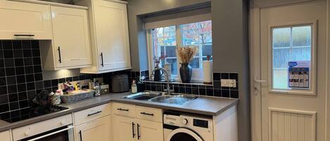 Maison, 2 chambres, accessible aux personnes à mobilité réduite, balcon | Blanchisserie