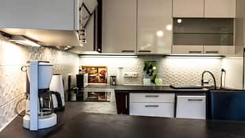 Kühlschrank, Ofen, Herdplatte, Geschirrspüler