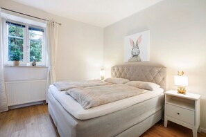 WiFi, bed sheets - Apartment "Flür" with Private Terrace and Wi-Fi (Weiler-Simmerberg)