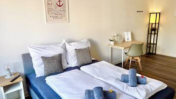 Double Room | Desk, laptop workspace, iron/ironing board, free WiFi