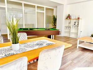 Spielezimmer