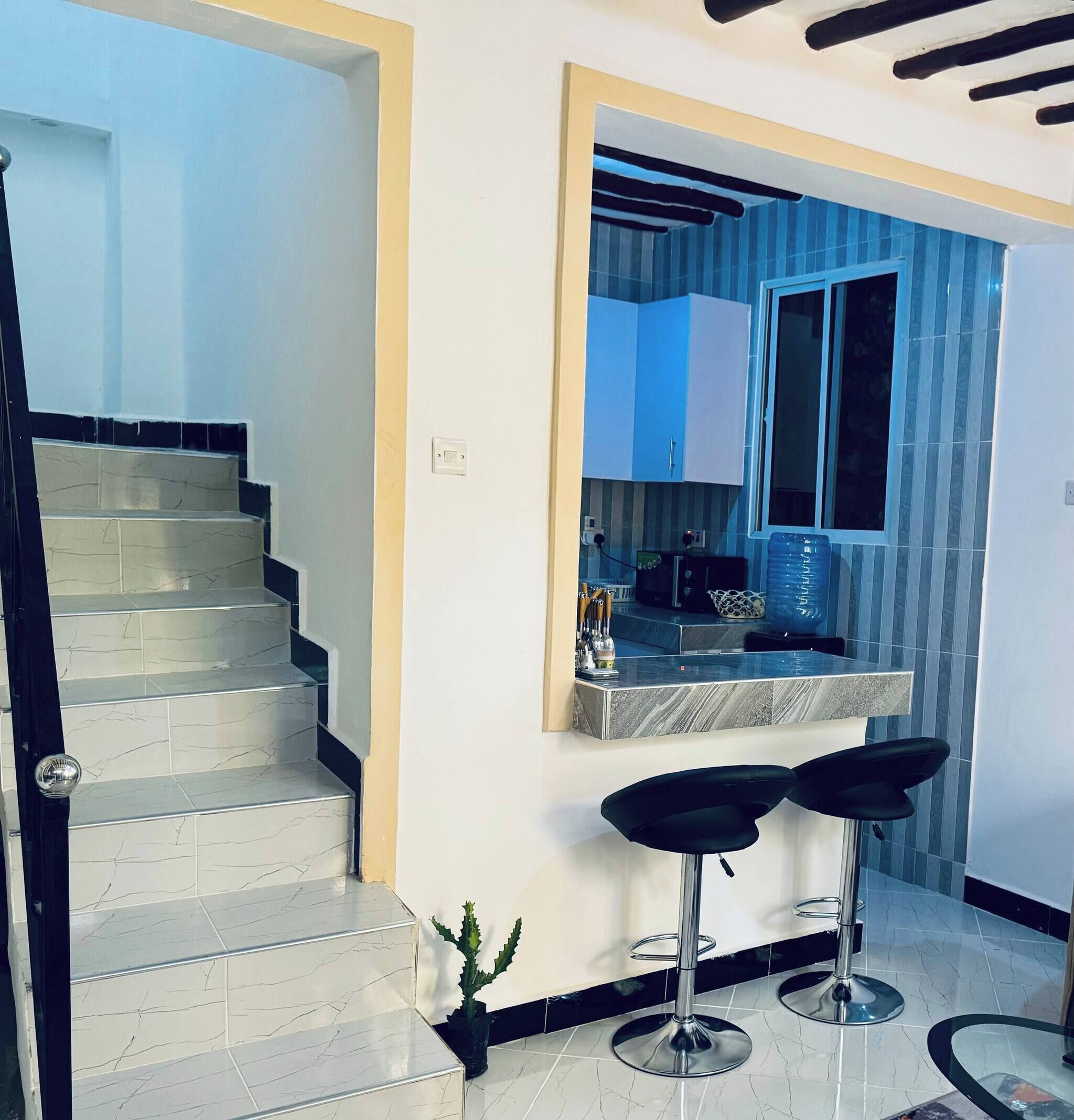 Apartment, 2 Bedrooms, Smoking, Balcony | Interior