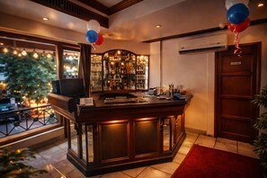 Minibar - Hotel Raja Kalyan (Kalyan)