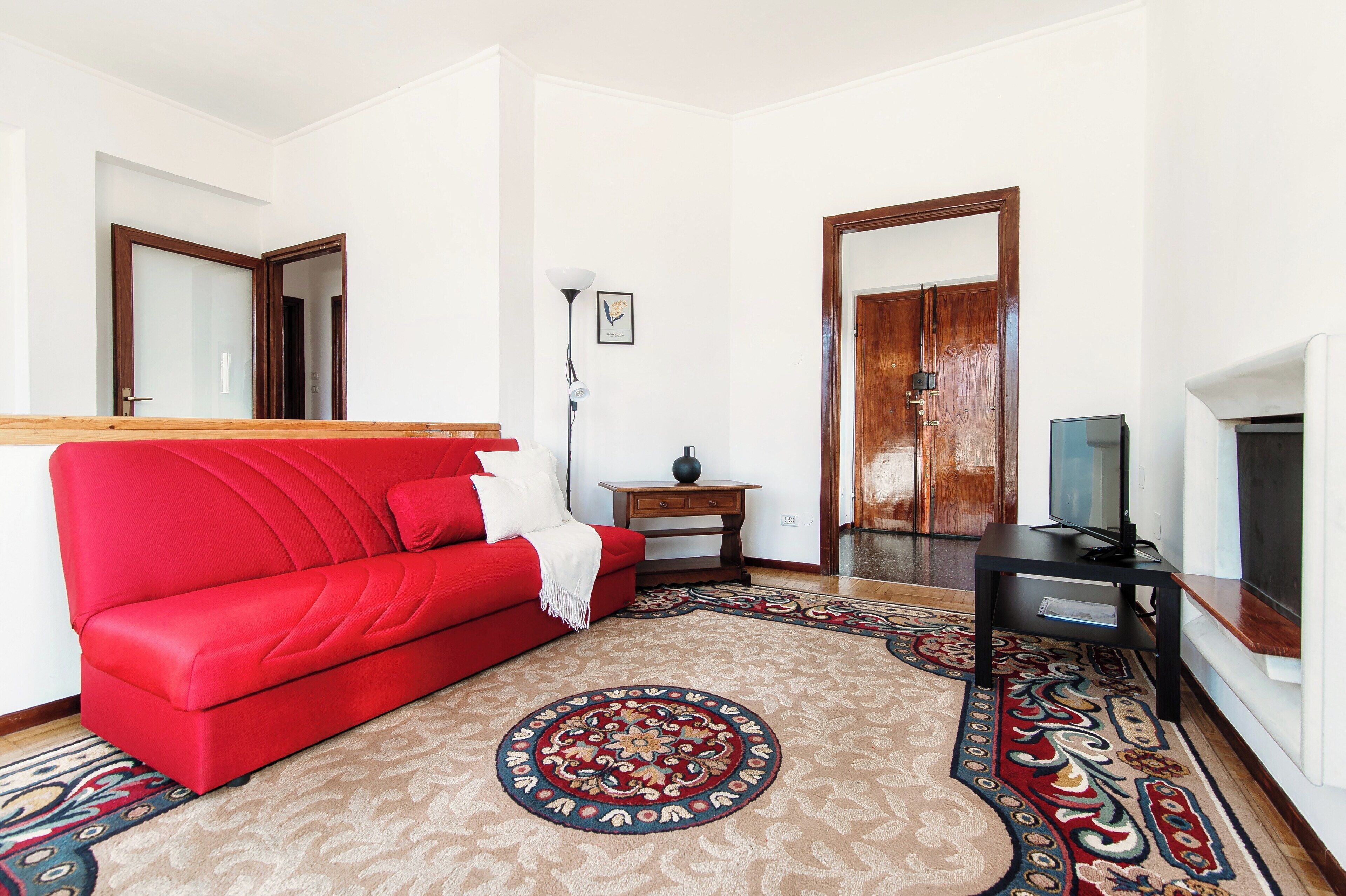 Apartment, Lake View | Premium bedding, down comforters, iron/ironing board, cribs/infant beds