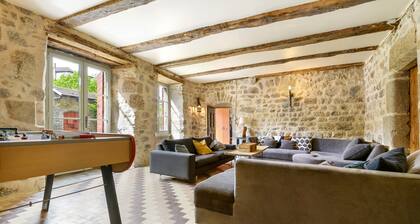 An Exceptional Historic Home to Create Unforgettable Family Memories
