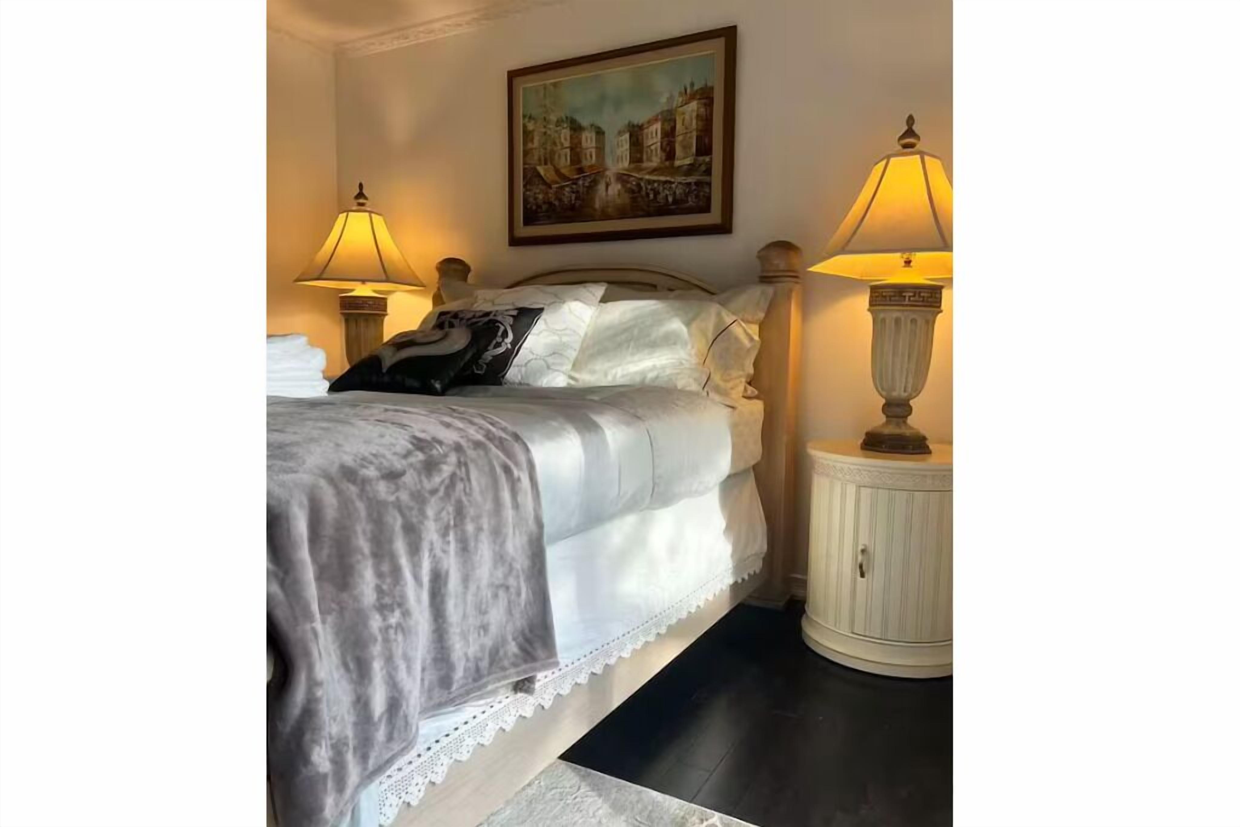 3 間睡房、房內夾萬、免費 Wi-Fi、床單