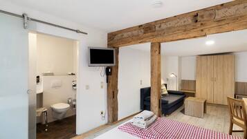 1 chambre, fer et planche Ă repasser, Wi-Fi, draps fournis
