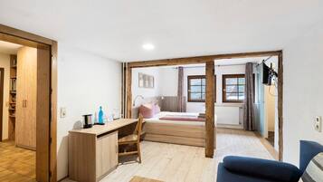 Fer et planche à repasser, Wi-Fi, draps fournis