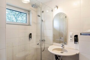 تجهيزات دش، مجففات شعر، مناشف