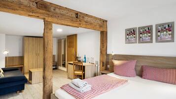 Fer et planche à repasser, Wi-Fi, draps fournis