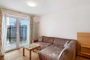 TV - Room "Fichte" with Shared Garden and Wi-Fi (Sasbachwalden)