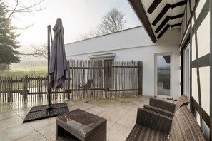 Terrace/patio - Room "Fichte" with Shared Garden and Wi-Fi (Sasbachwalden)