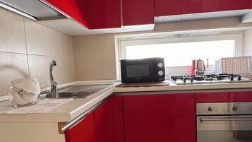 Comfort Apartment, City View | Living area