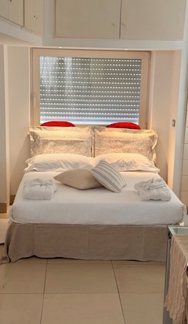 Messapia Home