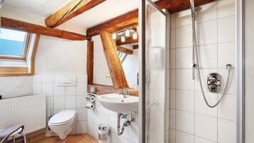 Douche, serviettes fournies