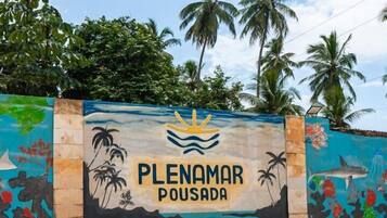 Kolam renang outdoor