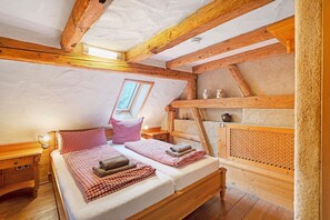 Iron/ironing board, WiFi, bed sheets - Apartment "Tanne" with Shared Garden and Wi-Fi (Sasbachwalden)