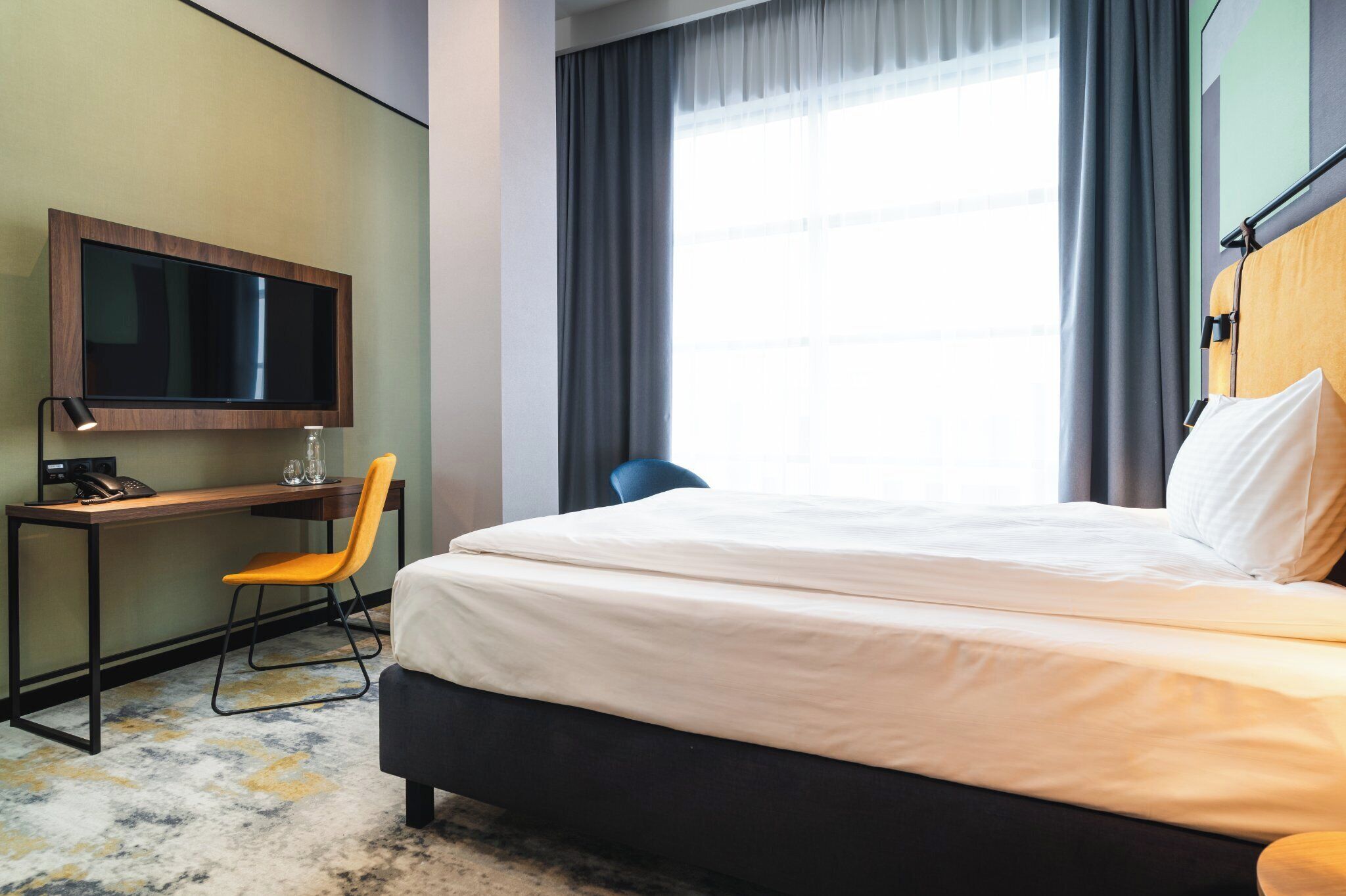 Classic Single Room | In-room safe, desk, laptop workspace, iron/ironing board