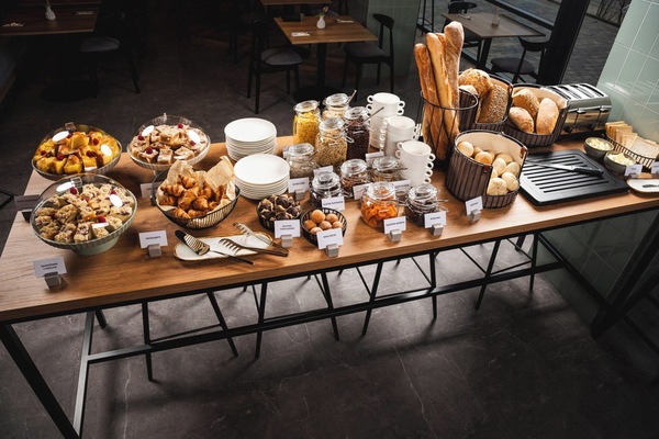 Daily buffet breakfast for a fee