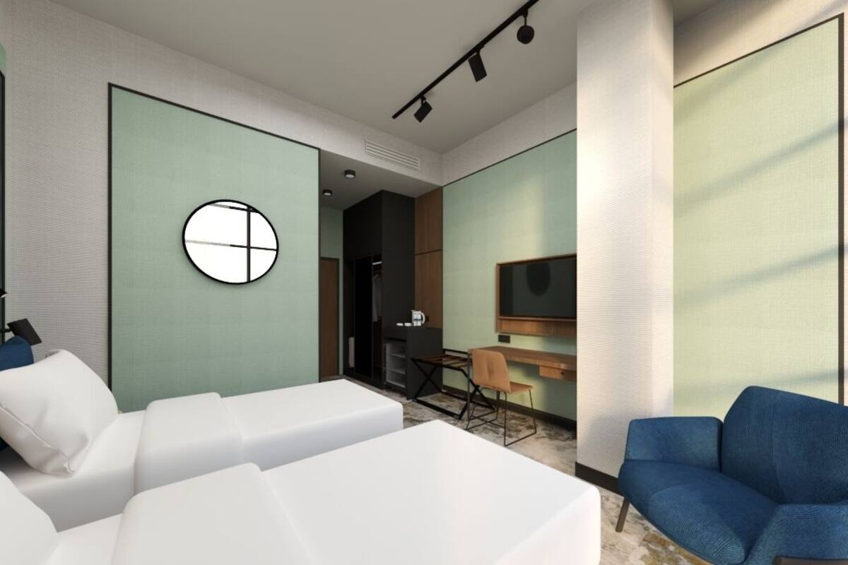 خزنة داخل الغرفة ومكتب ومساحة عمل للكمبيوتر المحمول ومكواة/لوح كي