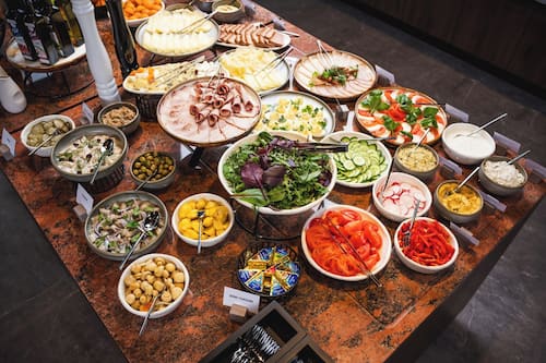 Colazione a buffet a pagamento, servita tutte le mattine