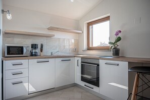 Fridge, microwave, oven, stovetop - The Garden Suite App 1 (Vodnjan)