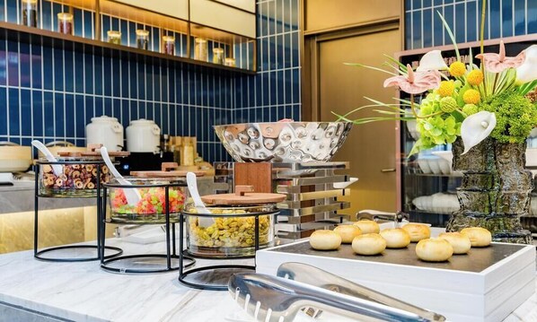 Petit déjeuner buffet compris tous les jours