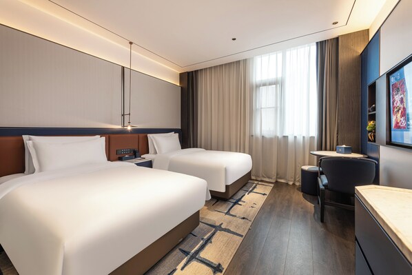 Comfort Twin Room, City View | Laptop workspace, blackout drapes, free WiFi