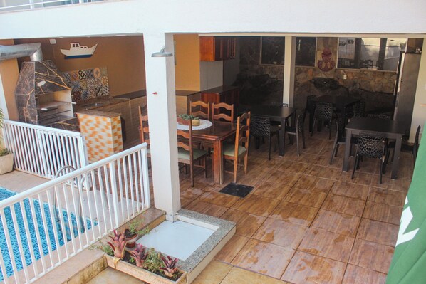 Outdoor dining - Pousada Porto Maresias (Cabo Frio)