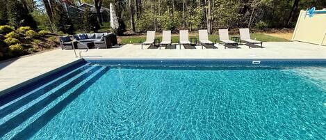 Outdoor pool, a heated pool