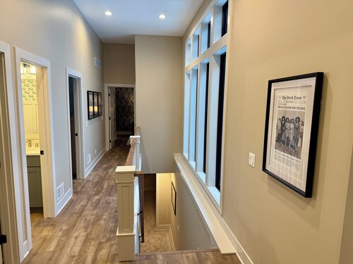 NEW! Saugatuck Lux Resort Style Oasis - Private Pool & Hot Tub!