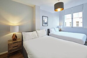 Iron/ironing board, WiFi, bed sheets - Host & Stay | Apartment 1, Stanley Street (Liverpool)