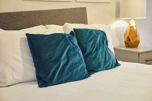 Iron/ironing board, WiFi, bed sheets - Host & Stay | Apartment 7, Stanley Street (Liverpool)