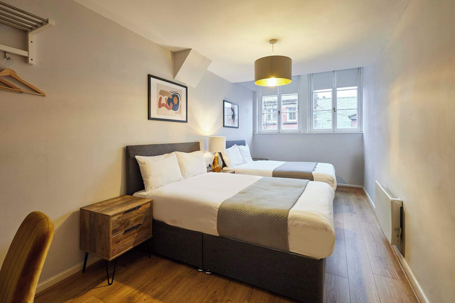 Strykejern/-brett, wi-fi og sengetøy