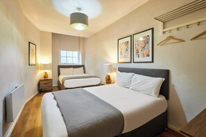 Iron/ironing board, WiFi, bed sheets - Host & Stay | Apartment 2, Stanley Street (Liverpool)
