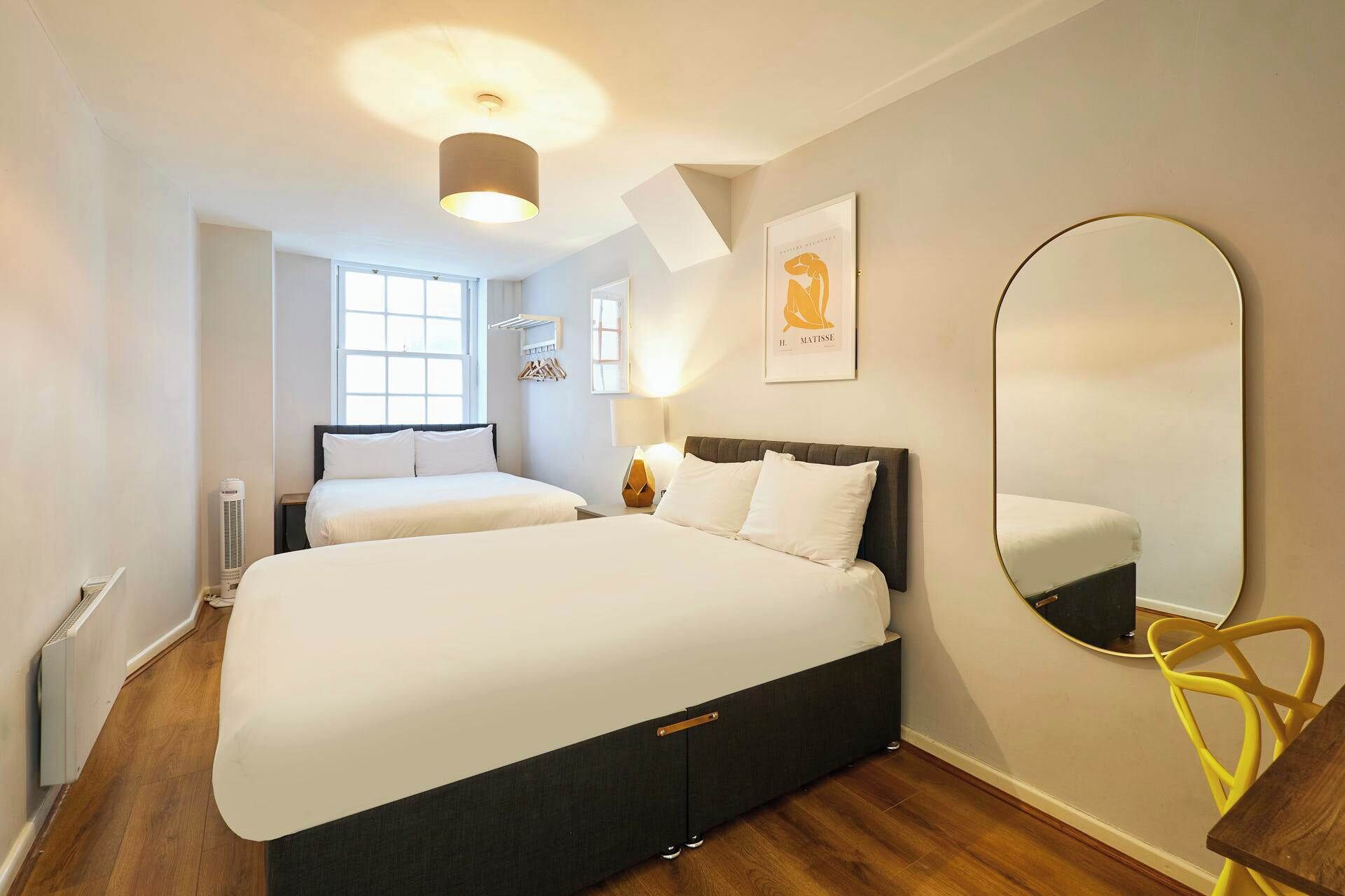 Iron/ironing board, WiFi, bed sheets