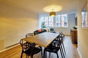 Dining - Host & Stay | Apartment 5, Stanley Street (Liverpool)