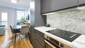 雪櫃、焗爐、爐具、廚房用具/餐具/器皿