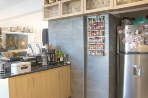 Yhteismajoitus, 1 makuuhuone, tupakointi sallittu, parveke | Sisätilat