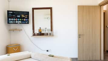 Shared Dormitory, 1 Bedroom, Smoking, Balcony | Room amenity